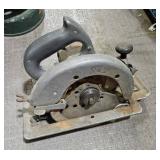 Vintage Black and Decker Heavy Duty Circular Saw - Estate Sales Warehouse (GR)