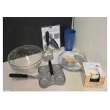 Crofton Mini Mixing Bowl Set and Other Kitchenwares