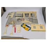 Vintage Plastic Texaco Gas Station - Needs Assembly