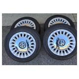 Set of 4 Michelin Winter Tires - 215/55R 17 98H - Low Miles