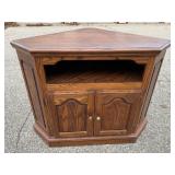 Oak Corner TV Stand: Wooden Media Entertainment Center Cabinet with Open Shelf & Doors