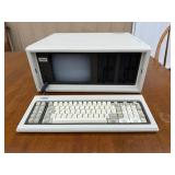Compaq Portable II / Portable Plus Vintage Computer: Model 101709 Transportable PC