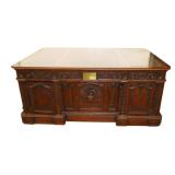 Vtg Presidential Resolute desk, great leather top www.SouthJerseyAuction