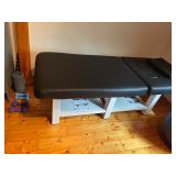 massage table