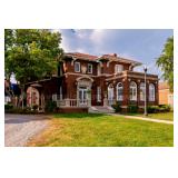 202/204 W Poplar St, Harrisburg, Illinois - Twin Mansions and Carriage House (Previous Bed and Break