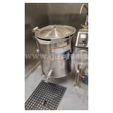 Garland 25 Gallon Kettle, Electric, Tilting
