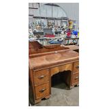 VANITY DRESSER WITH MIRROR