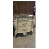 END TABLE / NIGHT STAND
