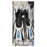 DIVING FLIPPERS
