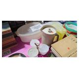 TUPPERWARE LOT