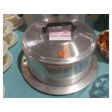 VINTAGE CAKE TAKER