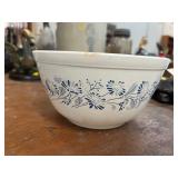 VINTAGE BLUE AND WHITE BOWL