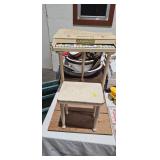 CHILDS PIANO AND BENCH