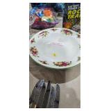 OLD COUNTRY ROSES CHINA BOWL