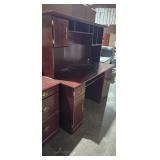 DESK AND HUTCH