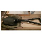 CAMP SHOVEL