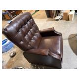 RECLINER CHAIR