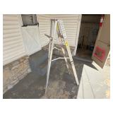 6FT ALUMINUM LADDER
