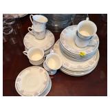 DYNASTY FINE CHINA DISHES