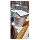 METAL GREASE CAN