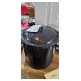ENAMEL STOCK POT WITH LID