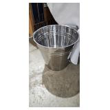 METAL BUCKET