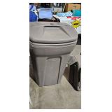 TRASH CAN