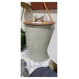 DOG FOOD CONTAINER