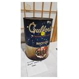 VINTAGE OIL CAN