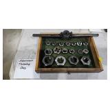 THREADING DIE ASSORTMENT