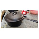CAST IRON POT WITH LID