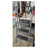 STEP STOOL