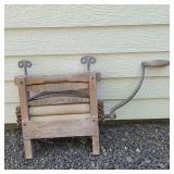 Antique Horse Shoe Brand 'Rival' Wooden Clothes Wringer