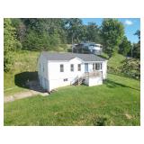 3 Bedroom on Nearly 5 Acres in Cross Lanes 