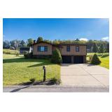 Move-in Ready 3 Bedroom in Waynesburgs Colonial Place 