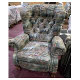 Cottage Themed Recliner>