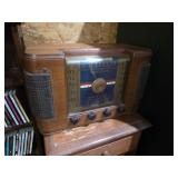 Vntg Radio