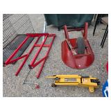 Jacks; Wheel barrow