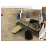 PAINT ROLLERS AND BRUSHES - TOOLS