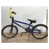BLUE MONGOOSE 24 BIKE