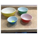 PYREX NESTING BOWLS - COLLECTIBLES