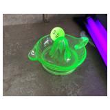 VINTAGE URANIUM JUICER - COLLECTIBLES