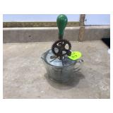 Retro transparent glass mixing tool