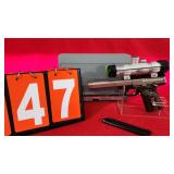 Browning Buck Mark  22 