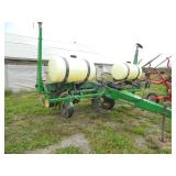 John Deere planter/tool bar w/ dual liquid fertilizer tanks