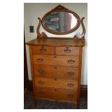 Oak 6 drawer chest w/mirror
