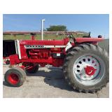1965 McCormick Farmall 1206 Diesel w Rear Duals