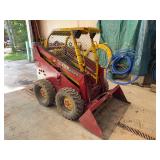 1977 Gehl 2600 Skid Steer with Buckets and Manure Forks