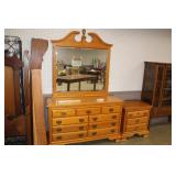 Oak Dresser & Nightstand 