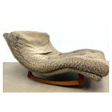 Lot 1075  ADRIAN PEARSALL for CRAFT ASSOC Rocking Wave Chaise Lounge. Tufted Greige Plush Upholstery. Elegant 